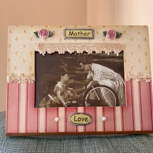 Mixed media Mother frame.  Vintage look with lace appliqué trim & satin roses.